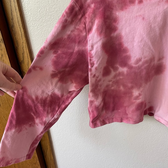 🌸Align Collective Crop Top - Picture 2 of 5